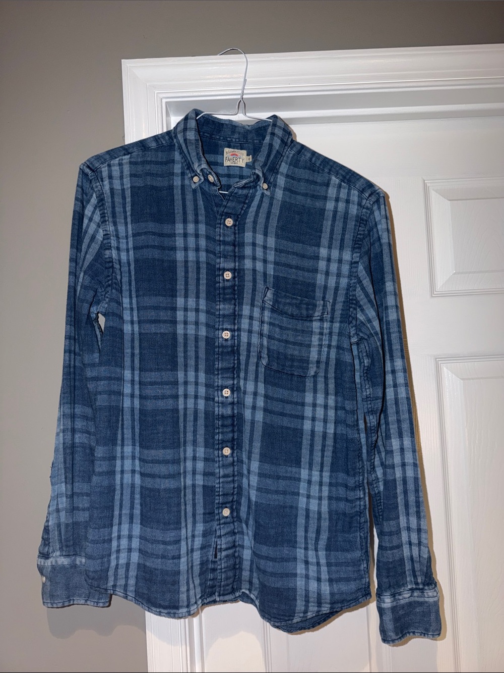 Faherty The Tony Doublecloth Shirt in Indigo Mist - Picture 3 of 5